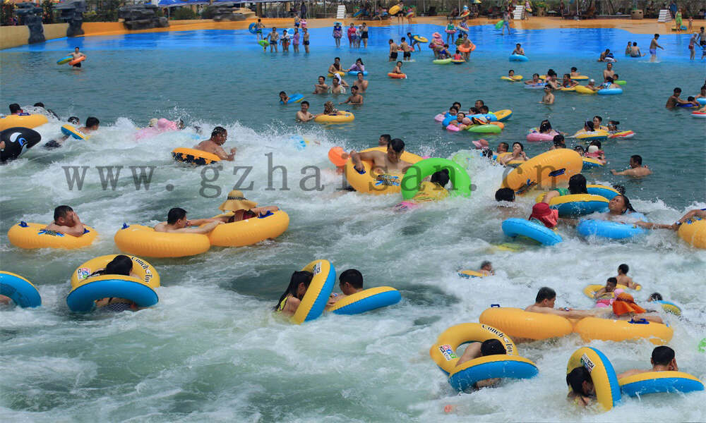 水上游乐设施大揭秘：设备种类丰富，畅享清凉夏日